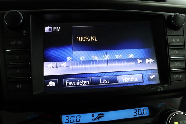 Toyota RAV4 2.5 Hybrid First Edition | Cruise Control | Navigatie | Achteruitrijcamera | Elektrische achterklep | Trekhaak |