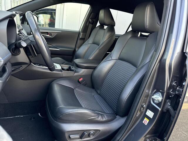 Toyota RAV4 2.5 Hybrid Bi-Tone **TREKHAAK/ NAVIGATIE/ STOELVERWARMING/ 36 MAANDEN GARANTIE**