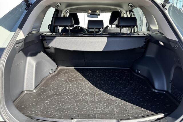 Toyota RAV4 2.5 Hybrid AWD ADVENTURE Innovation pack BSM, All season.