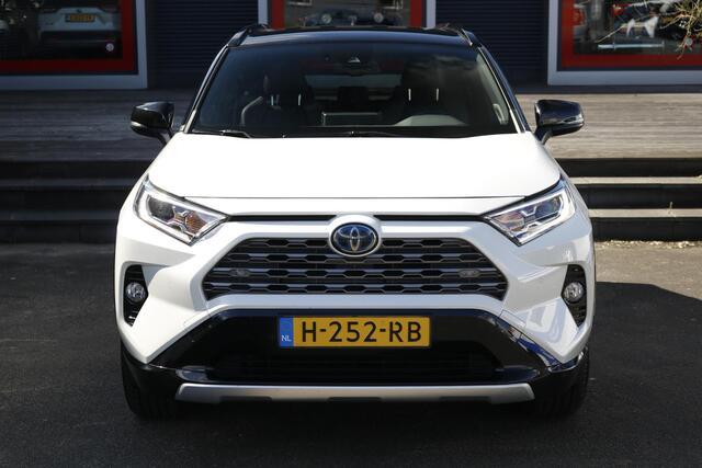 Toyota RAV4 2.5 Hybrid Bi-Tone