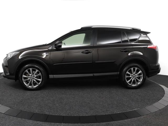 Toyota RAV4 2.5 Hybrid Style | Navigatie | Trekhaak | Stoel/Stuurverwarming | Elektrische Achterklep |