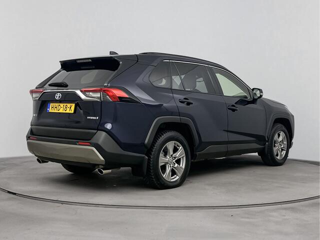 Toyota RAV4 2.5 Hybrid AWD Dynamic Limited | Stoelverwarming | Parkeersensoren V+A | Verwarmde voorruit | Apple Carplay /- Android Auto |