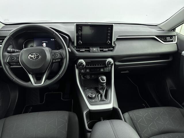 Toyota RAV4 2.5 Hybrid AWD Dynamic Limited | Stoelverwarming | Parkeersensoren V+A | Verwarmde voorruit | Apple Carplay /- Android Auto |