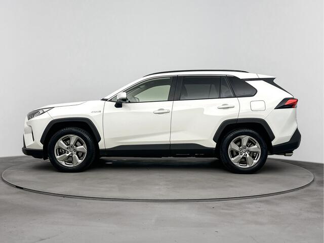 Toyota RAV4 2.5 Hybrid AWD Business Plus | NL-Auto | Trekhaak | JBL Premium Audio Systeem | Parkeercamera |