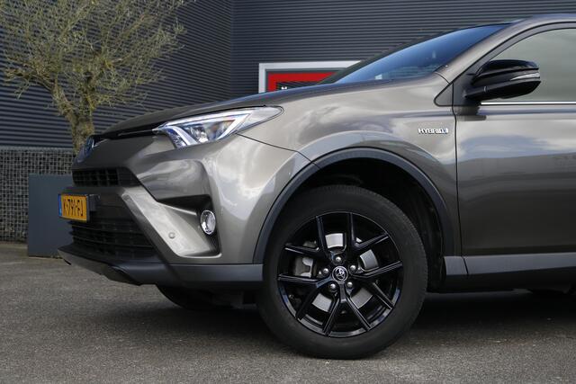 Toyota RAV4 2.5 Hybrid Black Edition