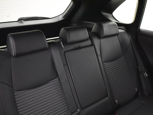 Toyota RAV4 2.5 Hybrid AWD Black Edtion | JBL | Parkeersensoren V+A | Naviga