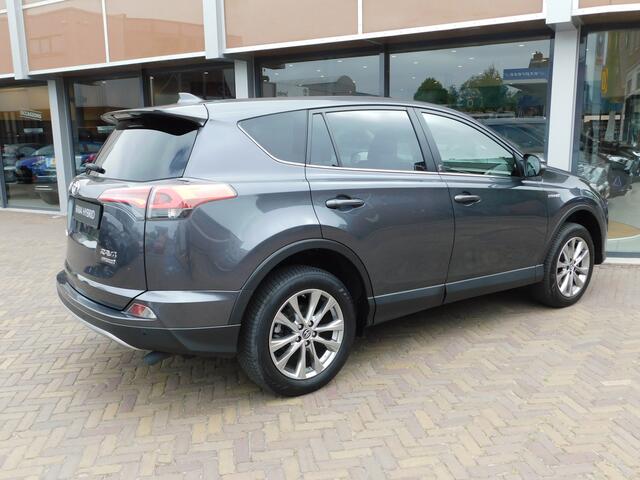 Toyota RAV4 2.5 Hybrid AWD Style | 1650kg trekgewicht