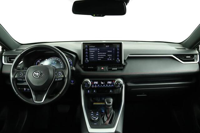 Toyota RAV4 2.5 Plug-in Hybrid AWD Style | Adaptive Cruise Control | Achteruitrijcamera | Climate Control | Keyless Entry | Trekhaak |