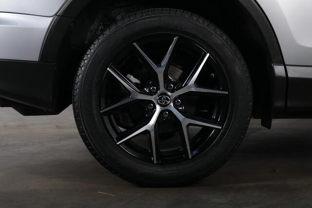 Toyota RAV4 2.5 Hybrid Black Edition, Trekhaak, Parkeersensor , Elektrische bestuurderstoel