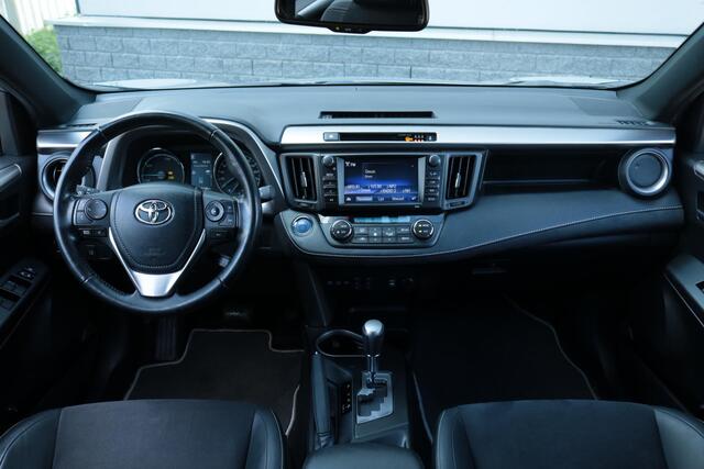Toyota RAV4 2.5 Hybrid Black Edition, Trekhaak, Parkeersensor , Elektrische bestuurderstoel