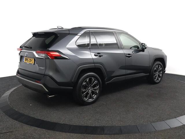 Toyota RAV4 2.5 Hybrid AWD Dynamic Plus | Lederen Bekleding | Stoel en Stuurverwarming | Parkeersensoren Rondom | Dodehoek Detectie |