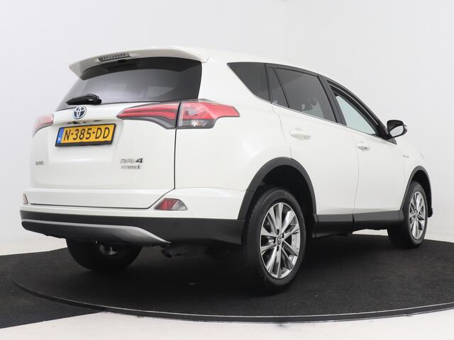 Toyota RAV4 2.5 Hybrid Dynamic Plus Limited Go | Navigatie |
