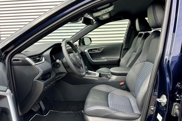 Toyota RAV4 2.5 Hybrid Style Black Edition 360Gr. Camera
