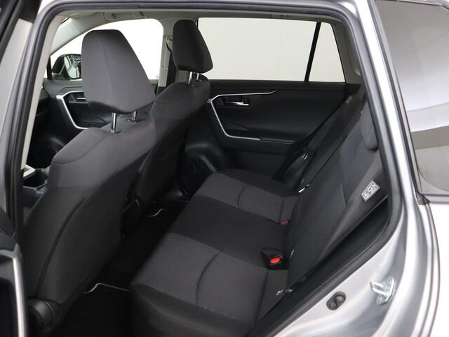 Toyota RAV4 2.5 Hybrid Dynamic | Trekhaak | Elektrische Achterklep | Adaptieve Cruisecontrole |