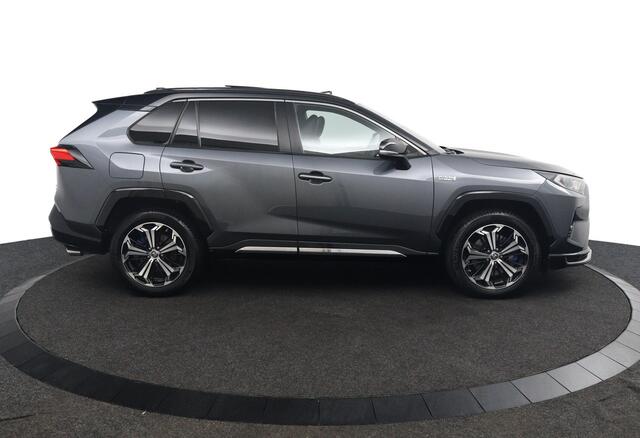 Toyota RAV4 2.5 Plug-in Hybrid AWD Bi-Tone Plus | Schuif- Kanteldak | Head Up Display | Lederen Bekleding | Memory Seats | Verwarmd en verkoelde voorstoelen | Achterbankverwarming |