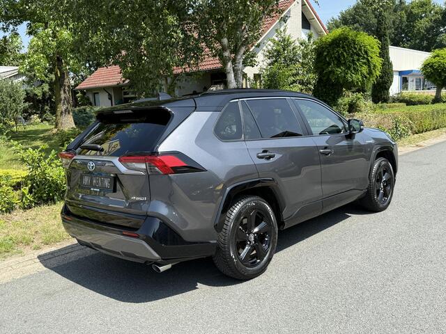 Toyota RAV4 2.5 VVT-i Hybrid Bi-Tone 218PK PanooTrekhaak