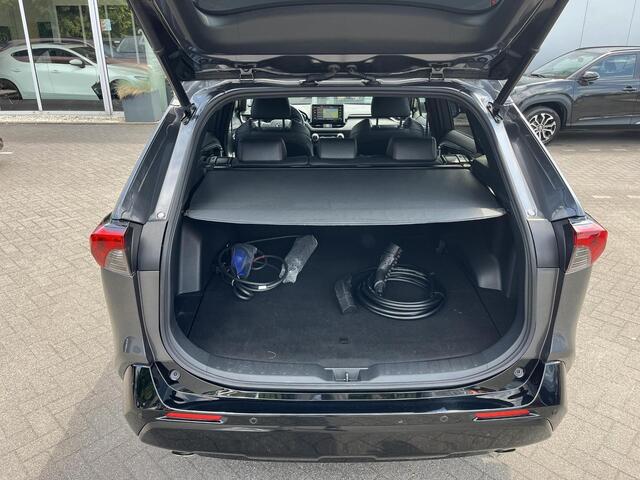 Toyota RAV4 2.5 Plug-in Hybrid AWD Style | Navigatie | Apple CarPlay/Android auto | Achteruitrijcamera | Stoelverwariming