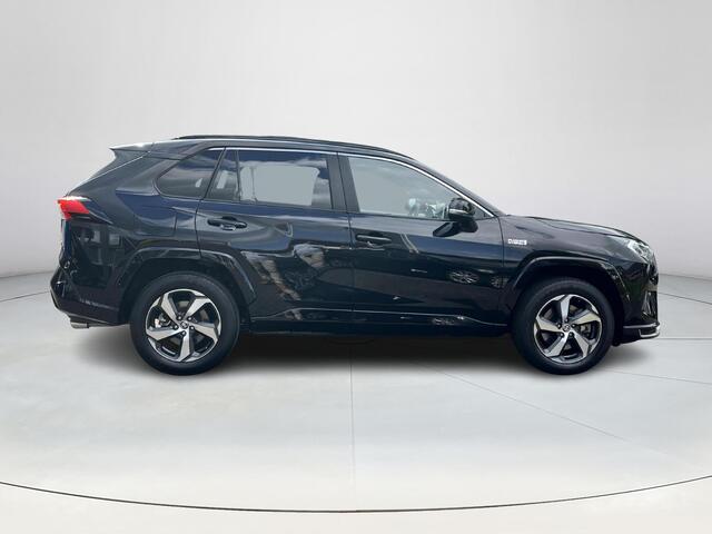 Toyota RAV4 2.5 Plug-in Hybrid AWD Style | Panoramadak | Navigatie | Achterbankverwarming | Camera's rondom |