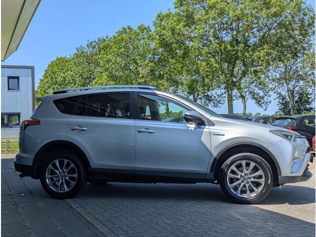 Toyota RAV4 2.5 Hybrid AWD Style | Trekhaak | Elek. achterklep | Stoelverwarming | Leer | Led | Elek. verstelbare stoel
