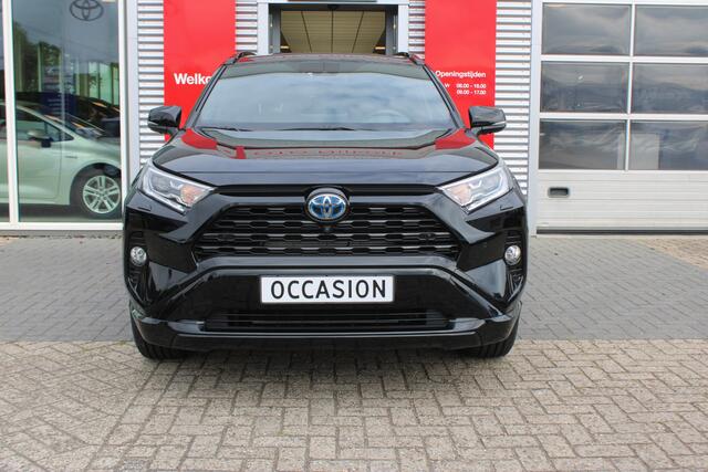 Toyota RAV4 2.5 Hybrid AWD Black Edition met trekhaak **1650 kg trekgewicht!!**