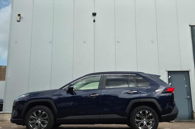 Toyota RAV4 2.5 Hybrid AWD Style