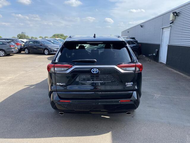Toyota RAV4 2.5 Plug-in Hybrid AWD Business Plus 306PK! Stoelverwarming, Dodehoekdetectie, Apple CarPlay/Android Auto, Adaptieve cruise control, Smart Key, PDC, LMV, Leder/alcanatara