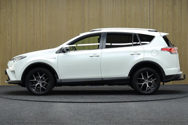 Toyota RAV4 2.5 Hybrid Style | Leder | Afneembare Trekhaak | Elek. Achterklep | Camera | Clima | Navigatie | Keyless | Stoelverwarming