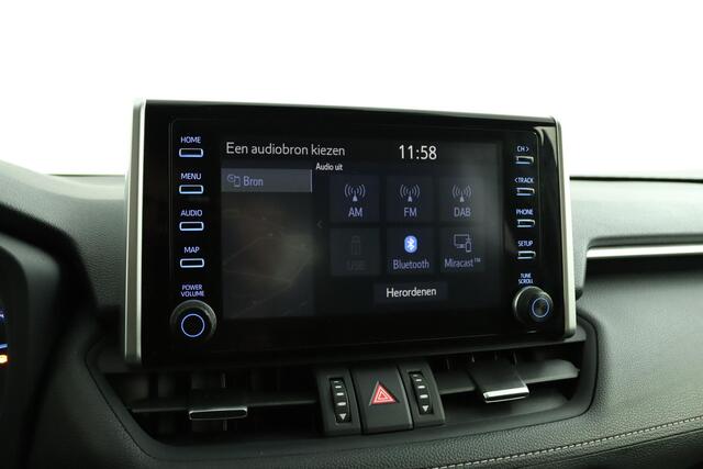Toyota RAV4 2.5 Hybrid Dynamic | Adaptive Cruise Control | Achteruitrijcamera | Parkeersensoren | Navigatie | Stoelverwarming | Stuurverwarming | Trekhaak |