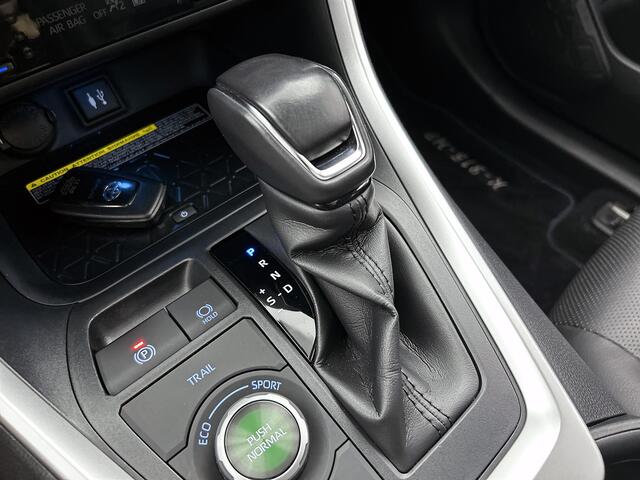 Toyota RAV4 2.5 Hybrid AWD Executive | Panoramadak | Bearlock | Klasse 3 Alarm | Navigatie | JBL | Stoelverkoeling | Winter Pakket |