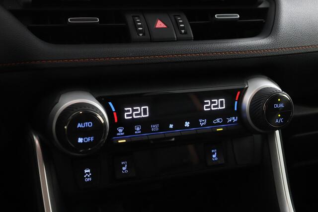 Toyota RAV4 2.5 Hybrid AWD ADVENTURE | Trekhaak | Leer | Apple Carplay/Android Auto | 360 Camera | Parkeersensoren | JBL Audio |
