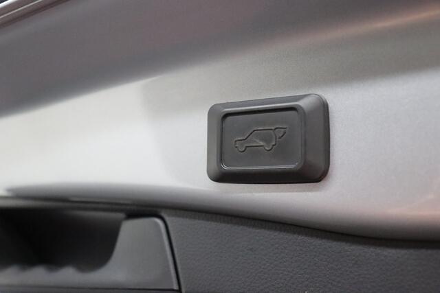 Toyota RAV4 2.5 Hybrid Bi-Tone | Facelift | Trekhaak | Parkeerhulp | Adaptive-cruise | Elek. Achterklep | Maps Navigatie | Lederen Bekleding | Camera | Apple Carplay & Android Auto | Keyless