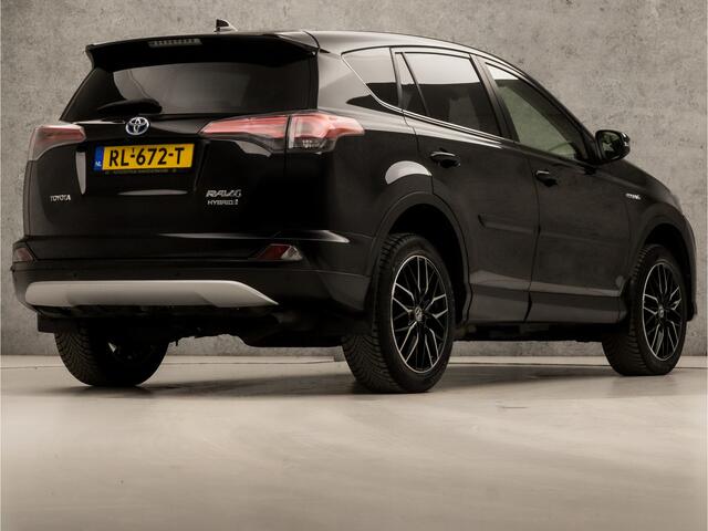 Toyota RAV4 2.5 Hybrid Sport 198Pk Automaat (NAVIGATIE, CLIMATE, CAMERA, STOELVERWARMING, GETINT GLAS, SPORTSTOELEN, KEYLESS, CRUISE, NIEUWE APK, NIEUWSTAAT)