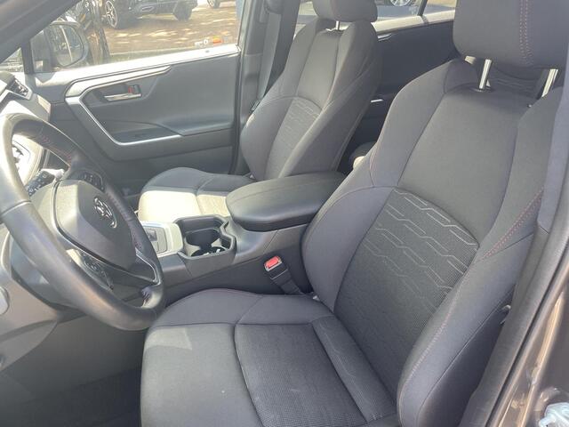Toyota RAV4 2.5 Plug-in Hybrid AWD Dynamic | 1500KG trekgewicht | Afneembare Trekhaak| Stuur- & Stoelverwarming | Apple Carplay & AndroidAUTO |