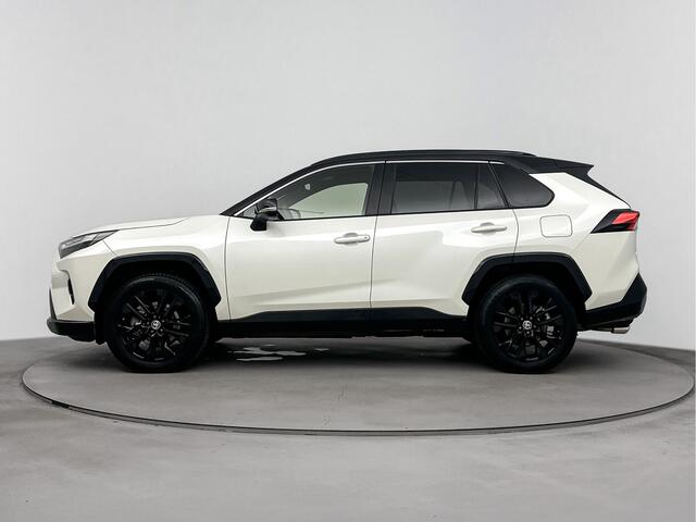 Toyota RAV4 2.5 Hybrid Bi-Tone Limited | Apple Carplay & Android Auto | Parkeercamera | Auto onderweg