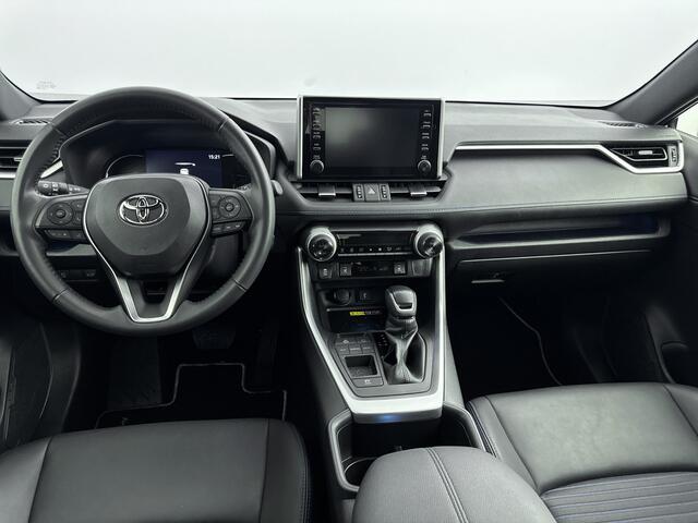 Toyota RAV4 2.5 Hybrid Bi-Tone Limited | Apple Carplay & Android Auto | Parkeercamera | Auto onderweg