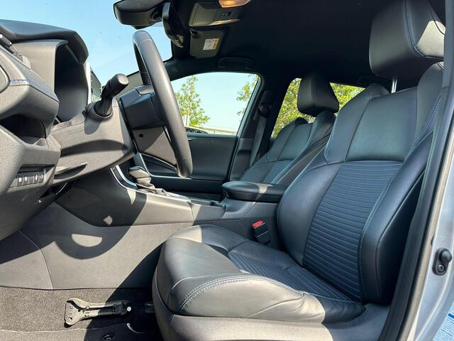 Toyota RAV4 2.5 Hybrid AWD Bi-Tone | Trekhaak | Camera | 18"