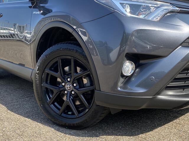 Toyota RAV4 2.5 Hybrid Black Edition / Automaat / Fabrieksgarantie tot 2029 / Keyless / Radio-Bluetooth / navi / Camera / Adaptieve Cruise-Control / Lane-Assist / Climate-Control / E-Achterklep / AFN-Trekhaak / PDC / LMV 18'' / ENZ.