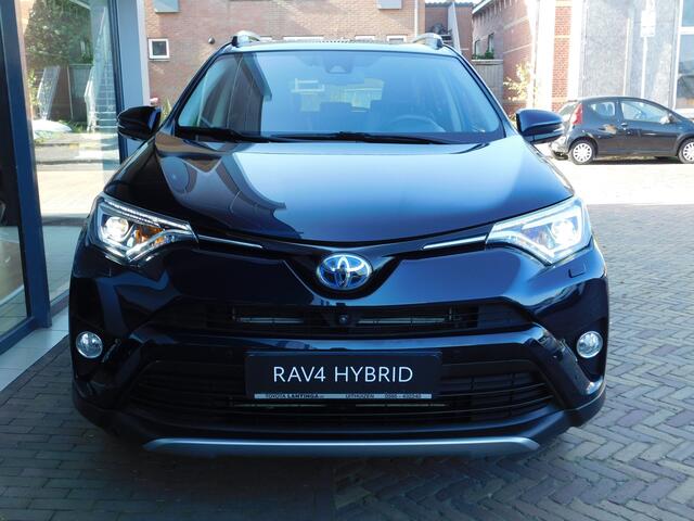 Toyota RAV4 2.5 Hybrid AWD Executive | 360 camera | Stuurverwarming | Trekhaak