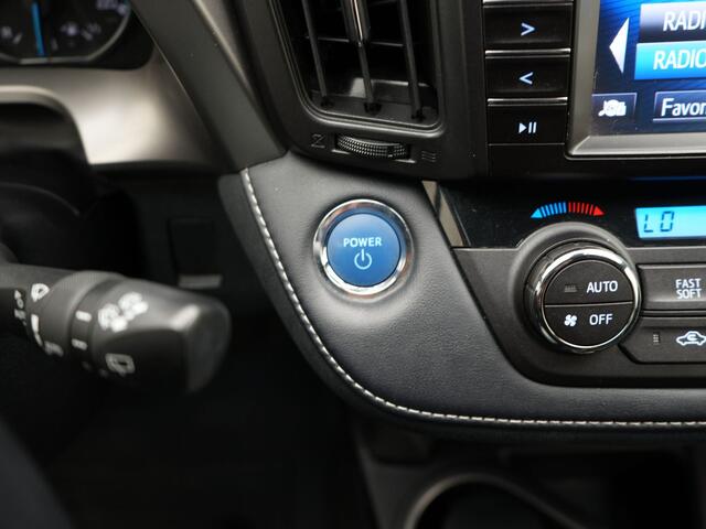 Toyota RAV4 2.5 Hybrid AWD Style