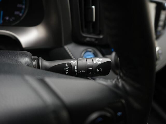 Toyota RAV4 2.5 Hybrid AWD Style