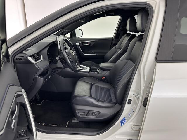 Toyota RAV4 2.5 Hybrid AWD Bi-Tone (INCL.BTW) *LEATHER | FULL-LED | ADAPTIVE-CRUISE | BLINDS-SPOT | TOP-VIEW | JBL-SOUND | KEYLESS | NAVI-FULLMAP | DAB+ | 18''ALU | TOWBAR*