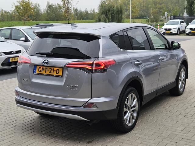 Toyota RAV4 2.5 Hybrid AWD Dynamic Aut 1.650kg trekgewicht