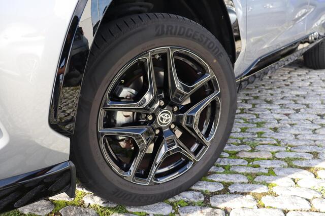 Toyota RAV4 2.5 Hybrid AWD GR SPORT, Stuurverwarming, BSM, Apple carplay, Android auto, AWD, JBL Audio, Achteruitrijcamera, Navi