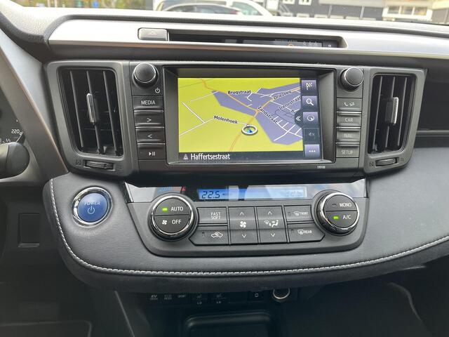 Toyota RAV4 2.5 Hybrid Style | Trekhaak | Adaptieve cruise control | Navigatiesysteem
