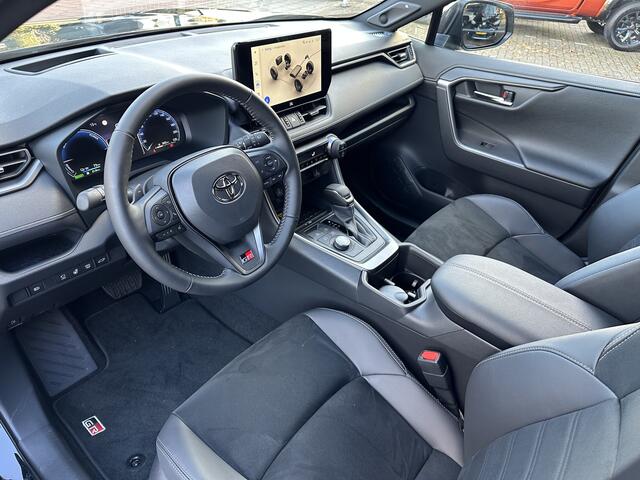 Toyota RAV4 2.5 Plug-in Hybrid AWD GR SPORT + GR SPORT PLUS PACK