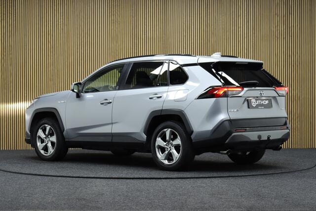 Toyota RAV4 2.5 Hybrid Style | Adaptive-cruise | Trekhaak | Camera | Clima | Apple Carplay & Android Auto | Navigatie | Elek. Achterklep | Keyless | Dodehoekdetectie