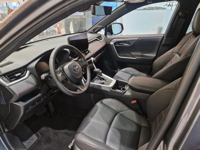 Toyota RAV4 2.5 Plug-in Hybrid AWD Bi-Tone Plus Schuif - / Kanteldak | UIT VOORRAAD LEVERBAAR BIJ BLOEMBERG ARNHEM |