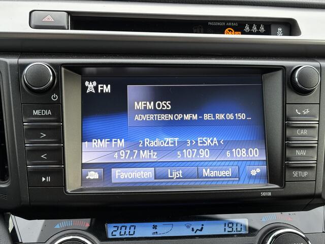 Toyota RAV4 2.5 Hybrid AWD Style **ADAPTIEF CRUISE CONTROL/ KEYLESS/ PARKEERSENSOREN/ GARANTIE**