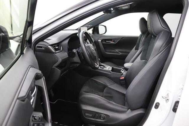 Toyota RAV4 2.5 Hybrid AWD GR Sport | Apple Carplay/Android Auto | JBL Audio | Elektrische Voorstoelen | 360Camera | Stoel/Stuurverwarming | Parkeersensoren |