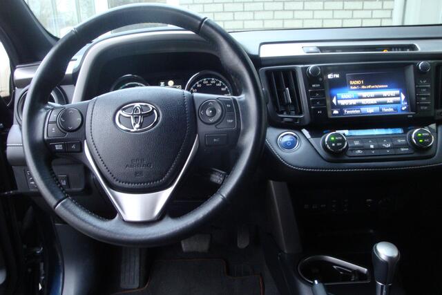 Toyota RAV4 2.5 Hybrid AWD Executive
